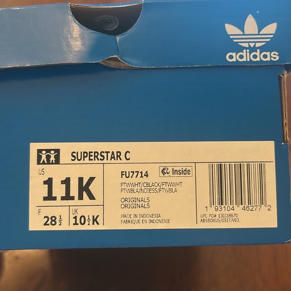 Toddlers Adidas Superstar Athletic Shoe, Black and White, Size 11K - Picture 7 of 9